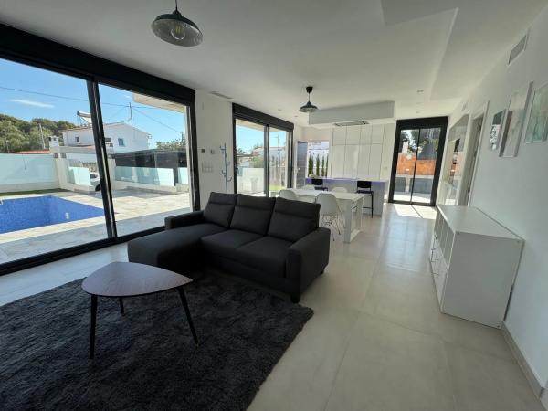 Casa independiente en calle de Santamaria, 5 thumbnail 1