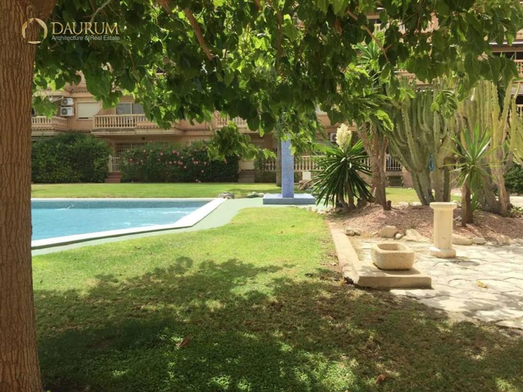 Sale of apartment in Campello Playa, El Campello
photo 1