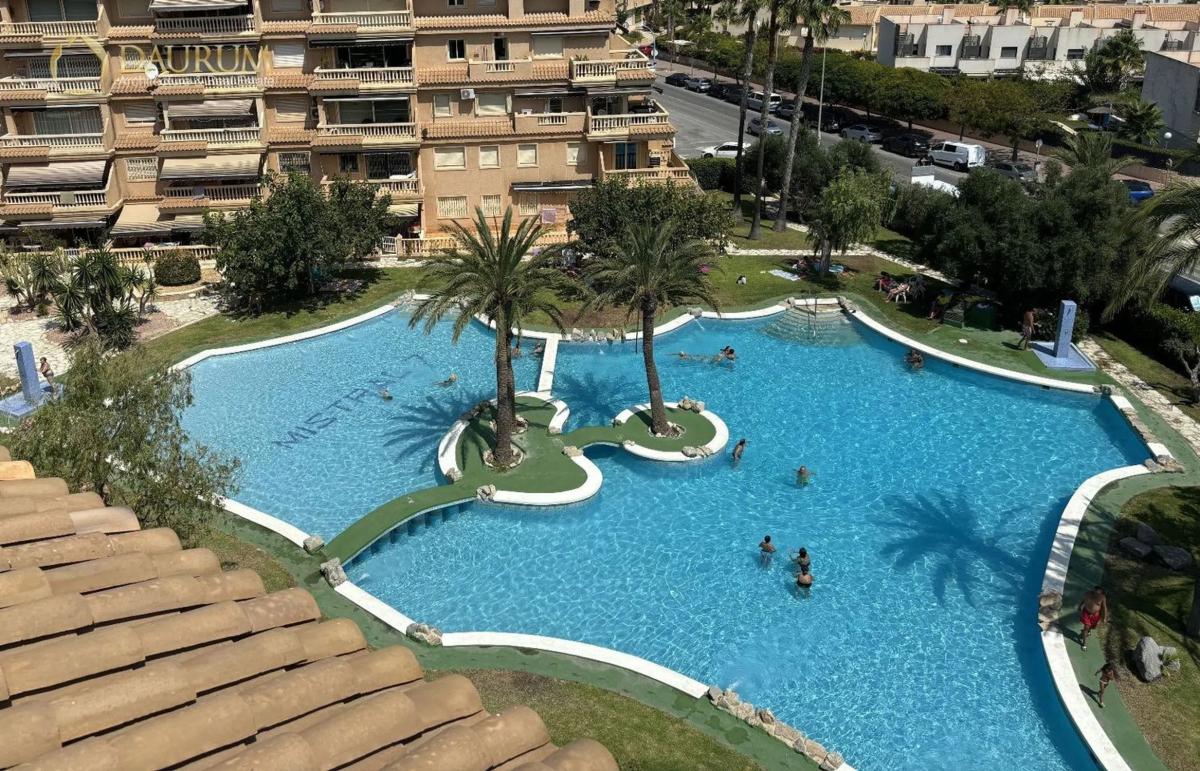 Sale of apartment in Campello Playa, El Campello
photo 3