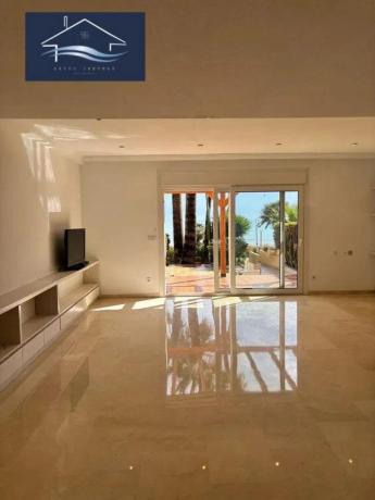Chalet adosado en calle dels Morros Alts photo 2