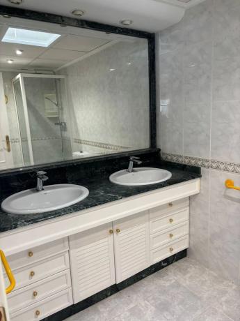 Chalet adosado en calle dels Morros Alts photo 4