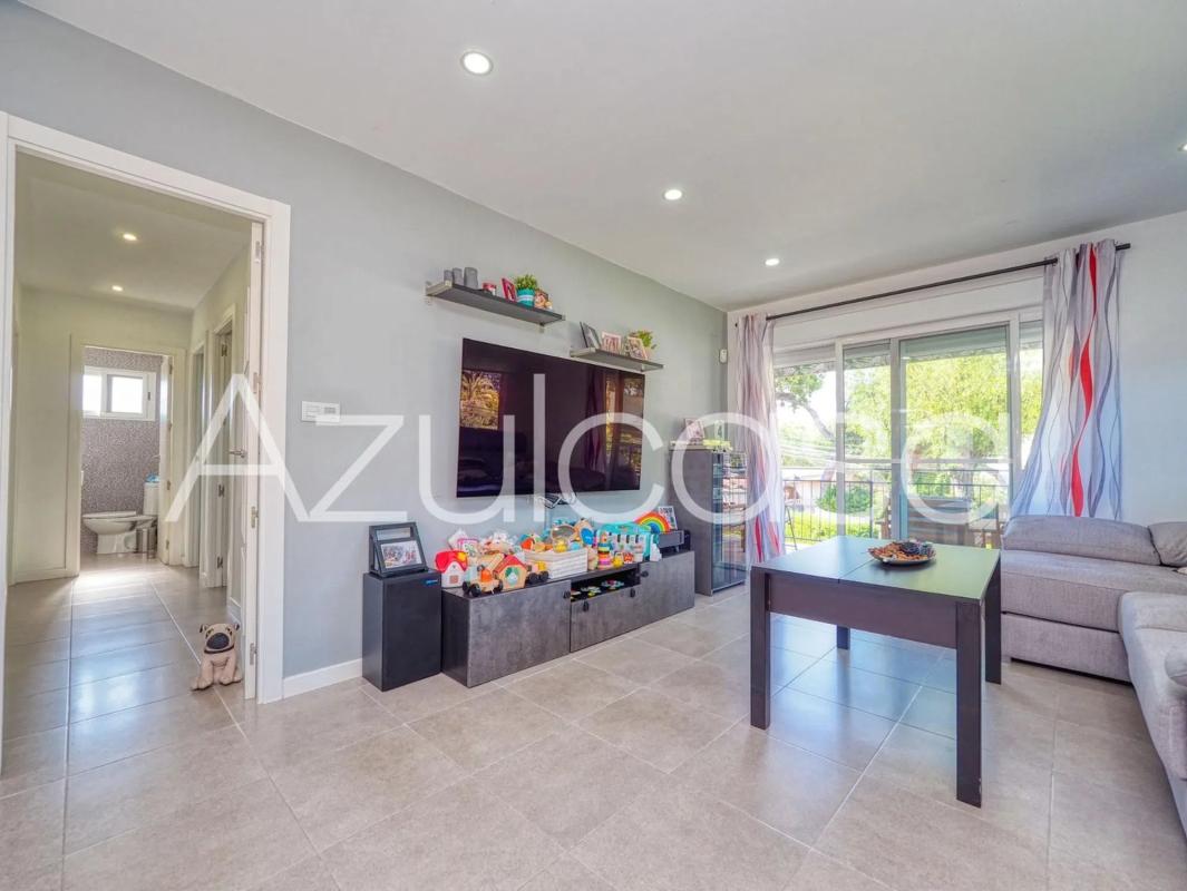 Sale of apartment in Playa Muchavista, El Campello
 photo 2