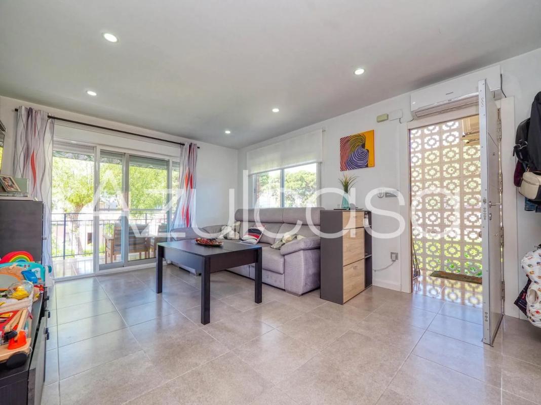 Sale of apartment in Playa Muchavista, El Campello
 photo 3