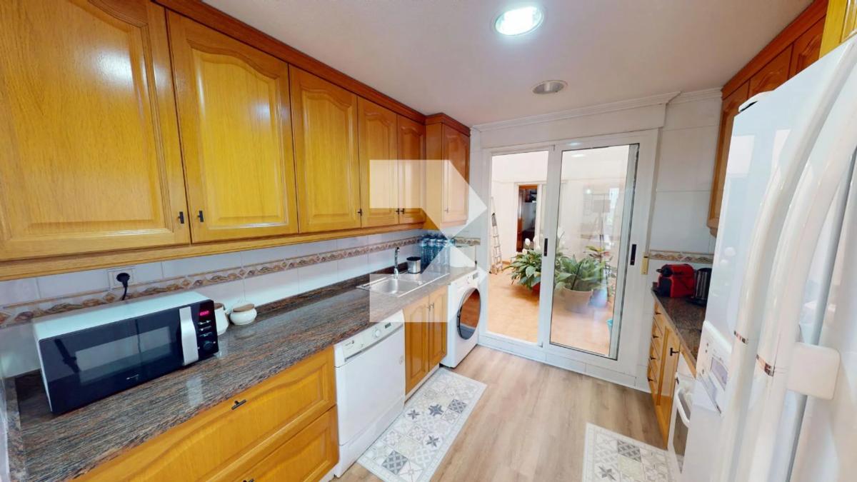 Sale of apartment in CL SANT FRANCESC, El Campello
 photo 4