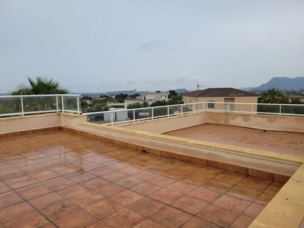 Propiedades en venta y alquiler en España photo 2