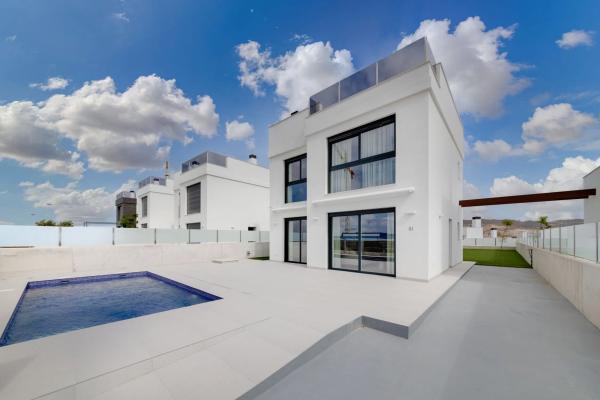 Chalet independiente en venta en Centro, Mutxamel
thumbnail 2