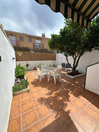 Chalet adosado en calle la Maigmona photo 1