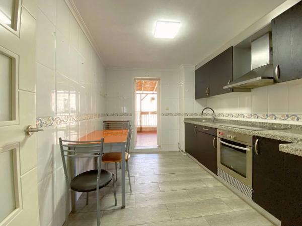Piso en venta en Calle Pi y Margall, San Vicente del Raspeig
photo 1