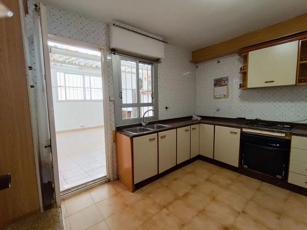 Квартира на продажу на Calle Reyes Católicos, 17, Сан-Висенте-дель-Распейг photo 1
