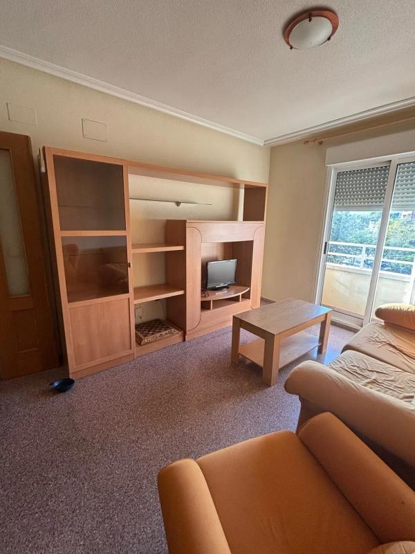 Продажа квартиры на Calle Álvarez Quintero, 34, Сан-Висенте-дель-Распейг
photo 2