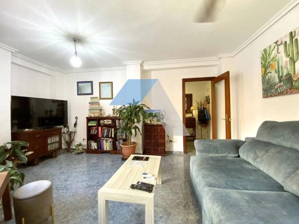 Piso en venta en Centro, San Vicente del Raspeig
thumbnail 1