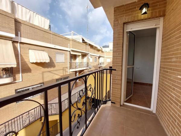 Chalet adosado en calle Pizarro, 29 photo 1