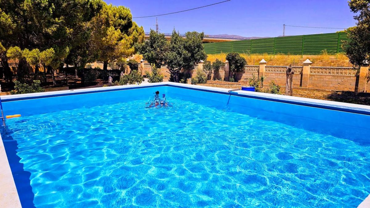 Propiedades en venta y alquiler en España photo 1