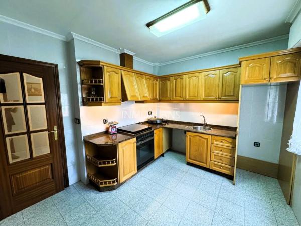 Apartment for sale in  Avenida del República Argentina, Castalla photo 2