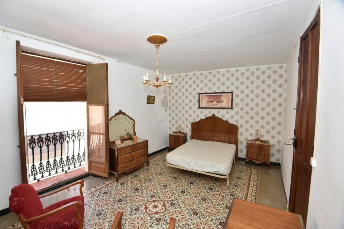 Недвижимость на продажу и в аренду в Испании photo 3
