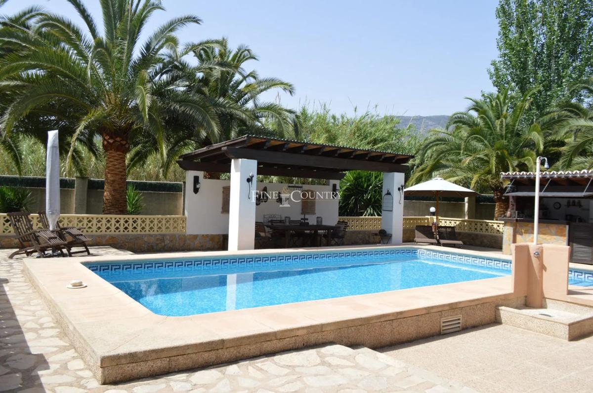 Properties for sale and rent in Spain photo 2