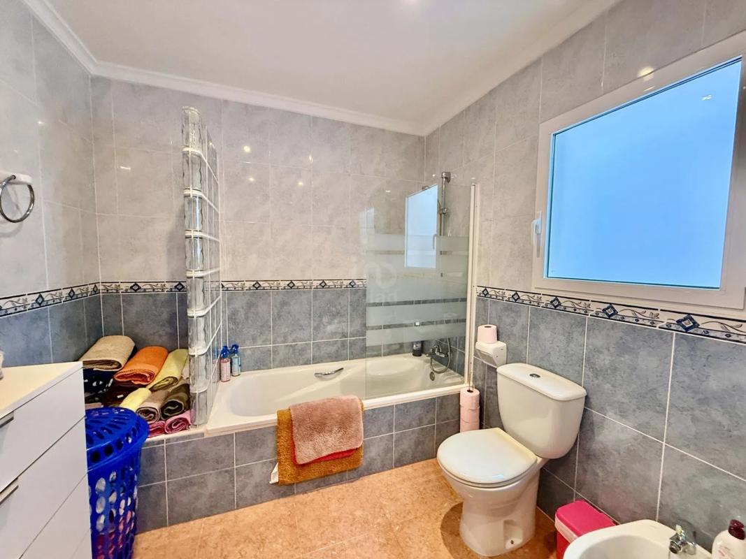 Sale of apartment in Calle Sant Antoni, 23, Beniarbeig
 photo 4