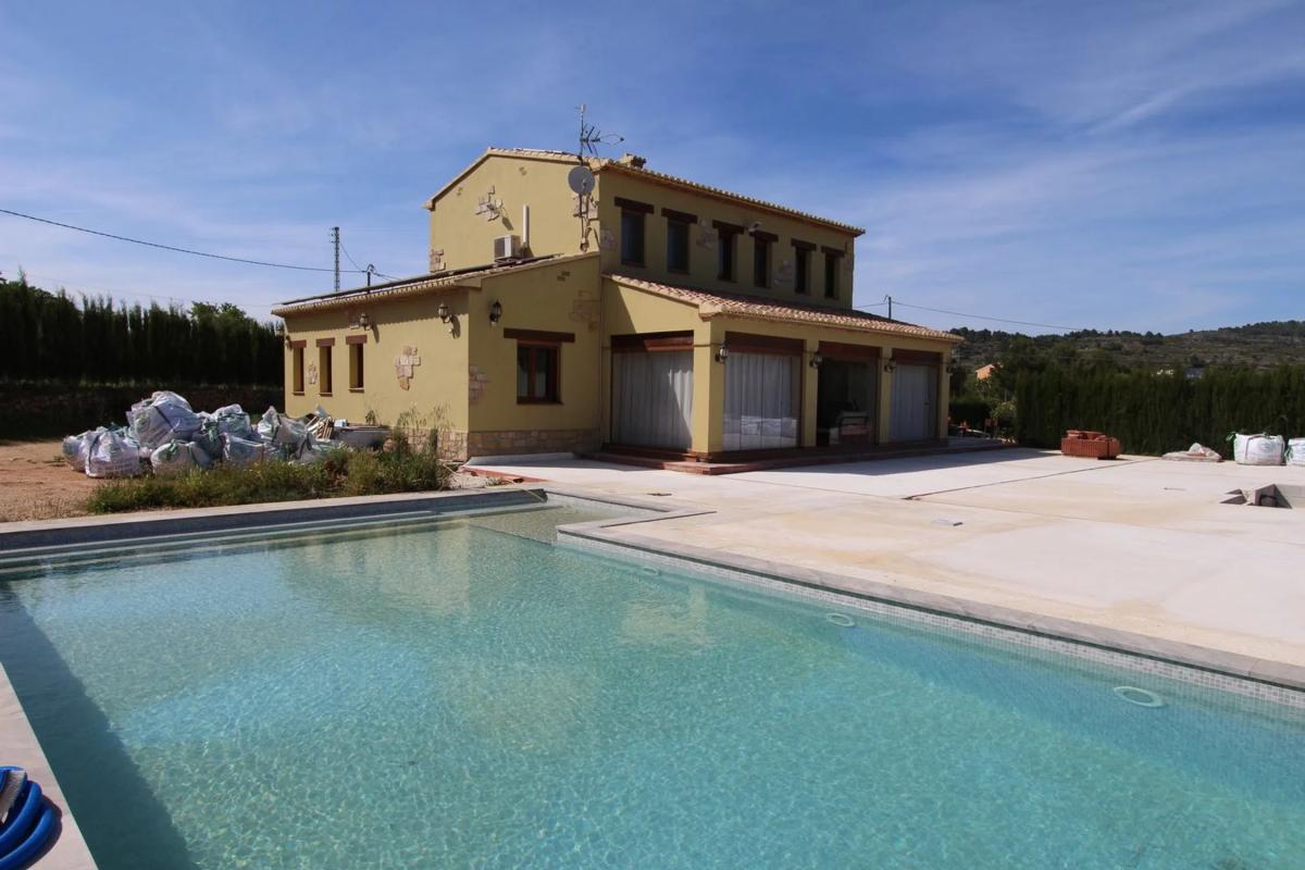 Venta de chalet independiente en Benissa pueblo, Benissa
photo 3