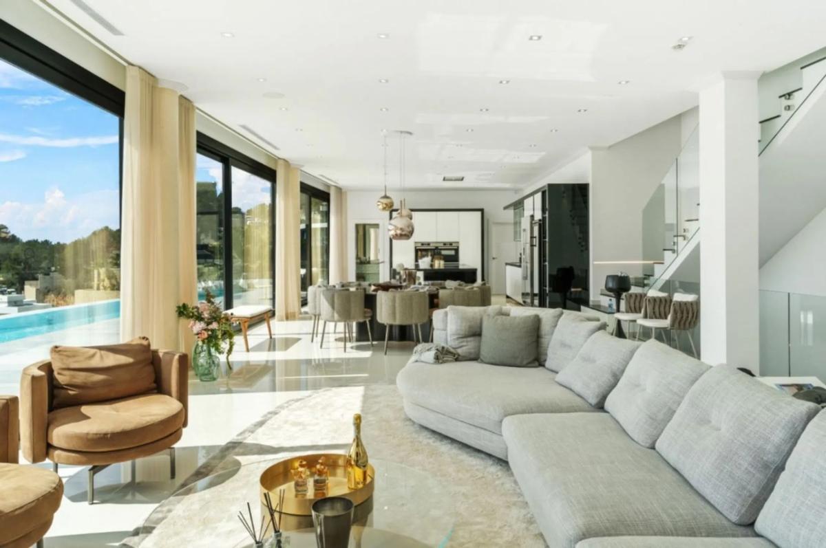Properties for sale and rent in Spain photo 1