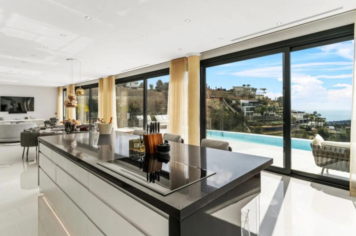 Properties for sale and rent in Spain photo 3