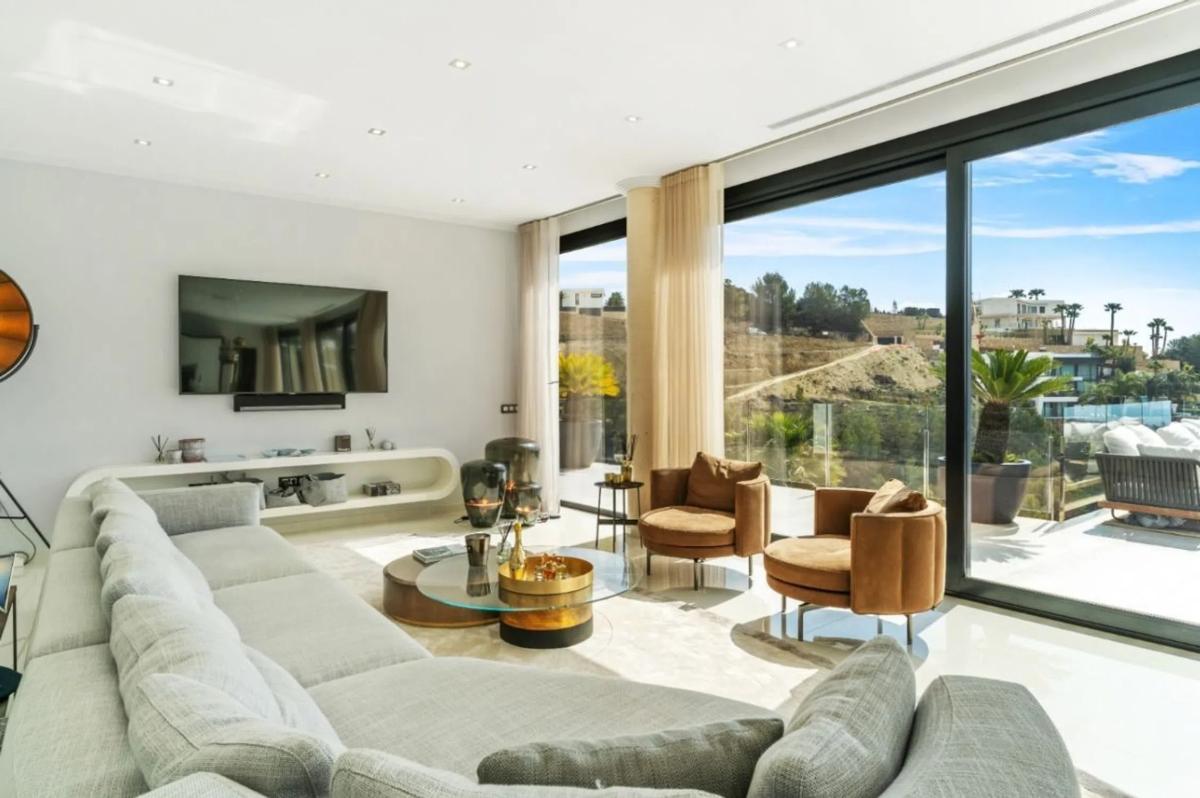 Properties for sale and rent in Spain photo 5