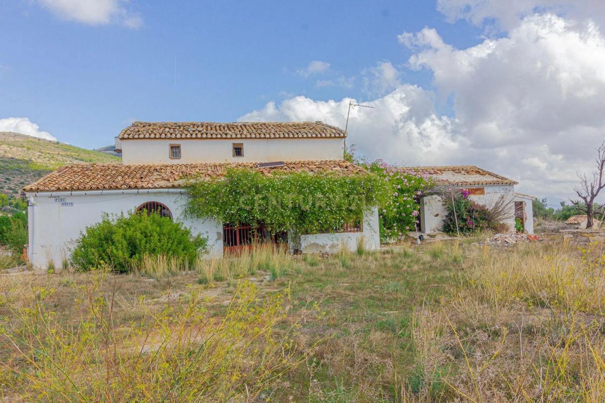 Propiedades en venta y alquiler en España photo 2