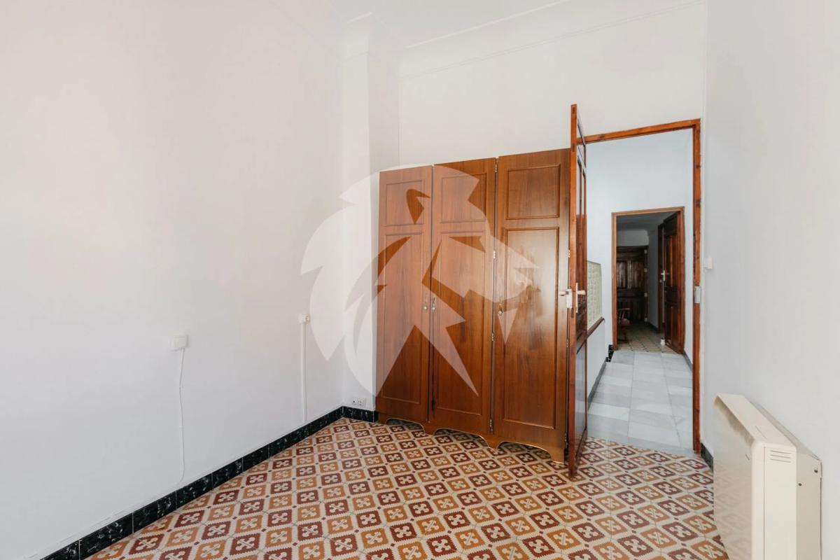 Properties for sale and rent in Spain photo 5