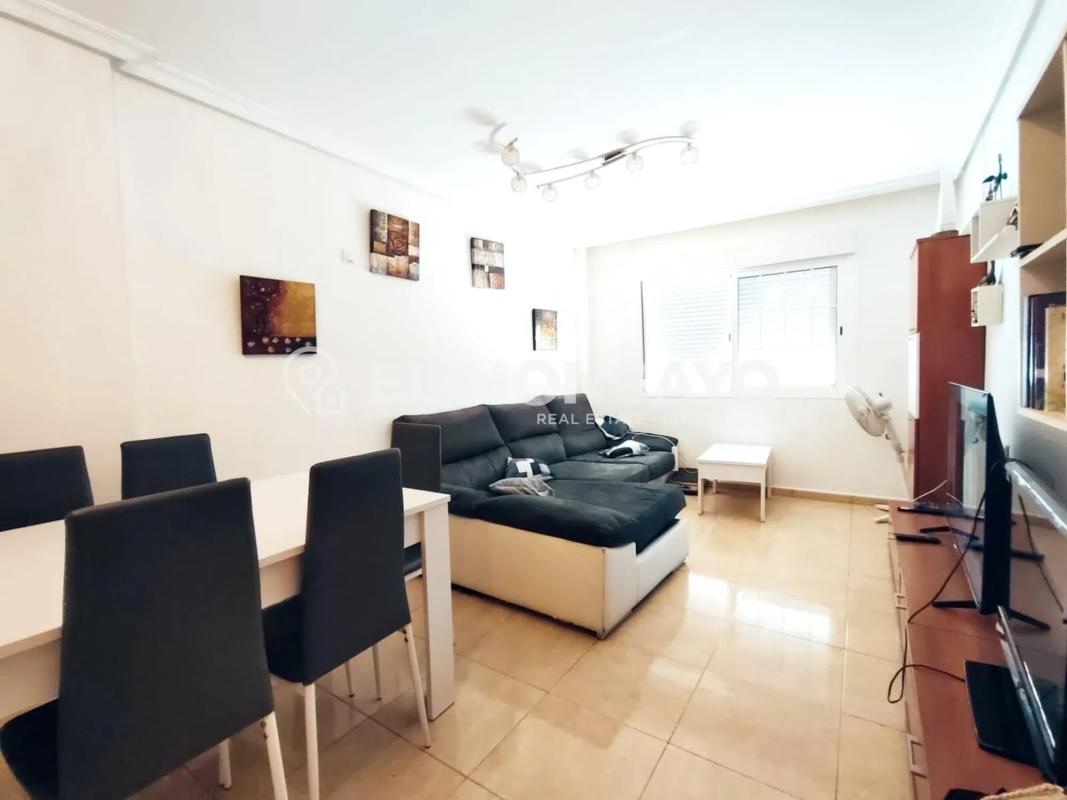 Sale of apartment in Calle Cuba, Almoradí
photo 2