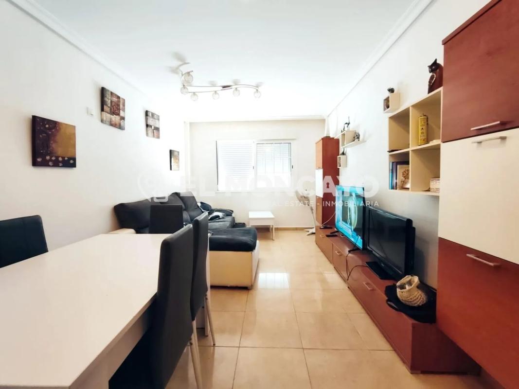 Sale of apartment in Calle Cuba, Almoradí
photo 4