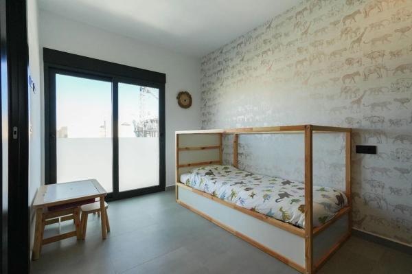 Chalet adosado photo 1