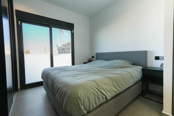 Chalet adosado photo 2