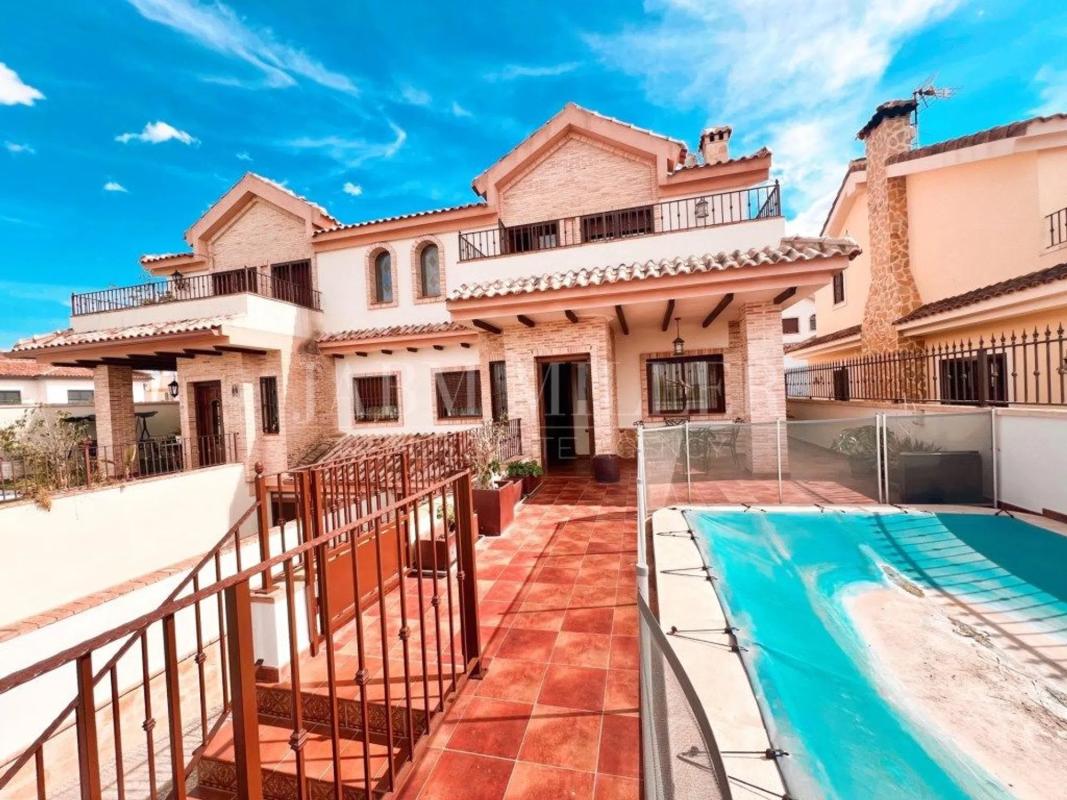 Propiedades en venta y alquiler en España photo 5
