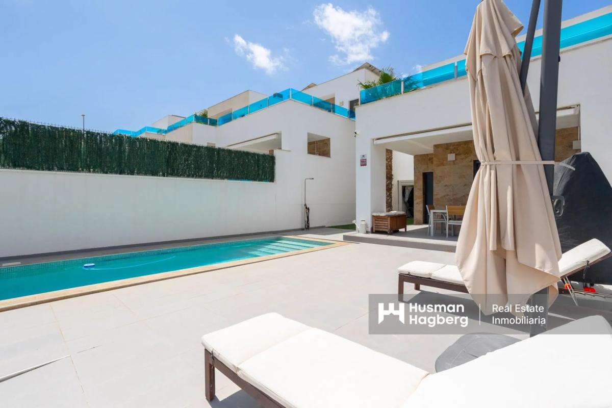 Venta de chalet independiente en Calle Maria Goyri, Bigastro
 photo 3