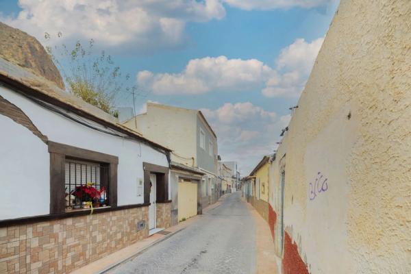 Chalet adosado en via Crucis, 86 photo 2