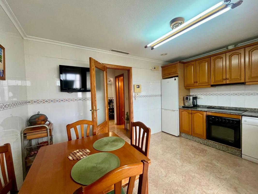 Недвижимость на продажу и в аренду в Испании photo 2