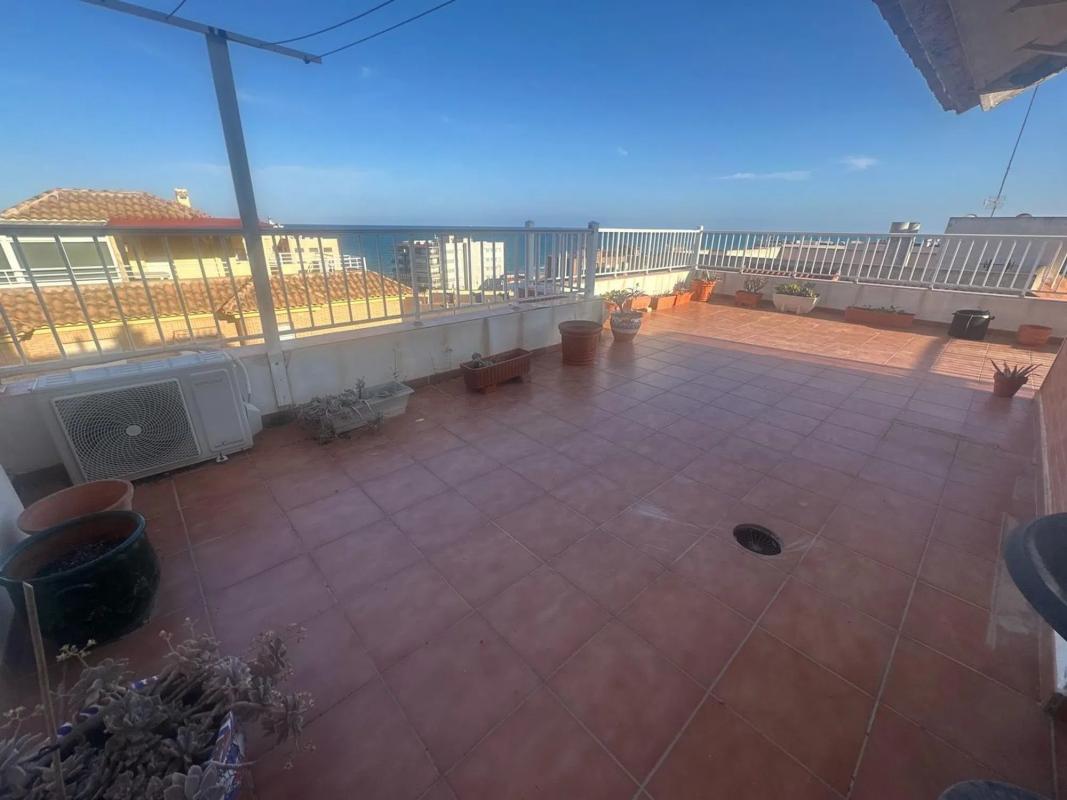 Penthouse sale in  Avenida de Cervantes, Guardamar del Segura photo 2