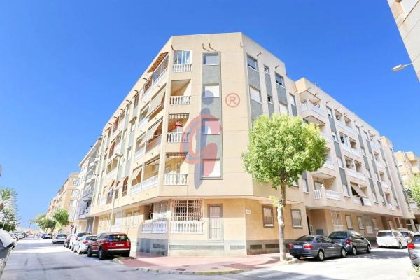 Piso en venta en Calle Rubén Darío, 8, Guardamar del Segura
thumbnail 1