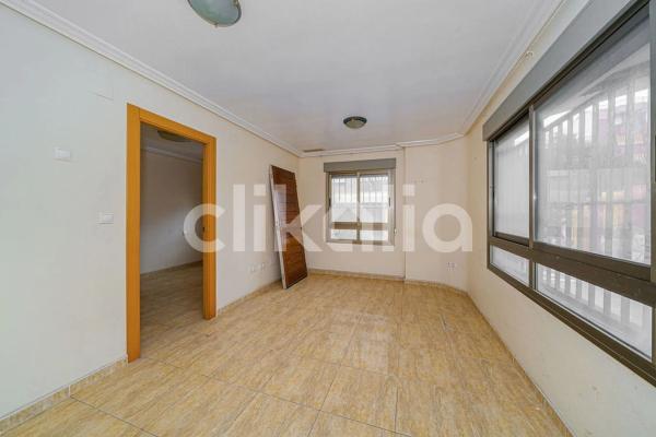 Piso en venta en Calle Sant Pere, Guardamar del Segura
 photo 4