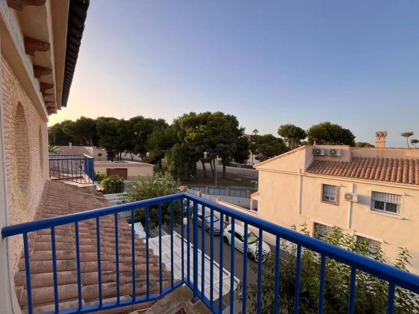 Chalet pareado photo 1