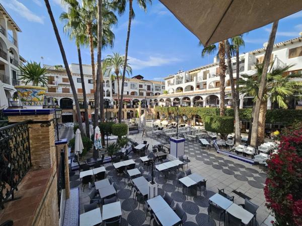 Piso en venta en Barrio Villamartín-Las Filipinas, Orihuela
thumbnail 1