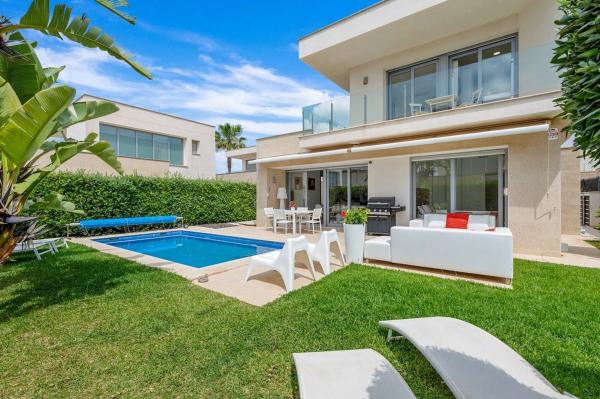 Chalet independiente en venta en Orihuela Ciudad, Orihuela
thumbnail 1
