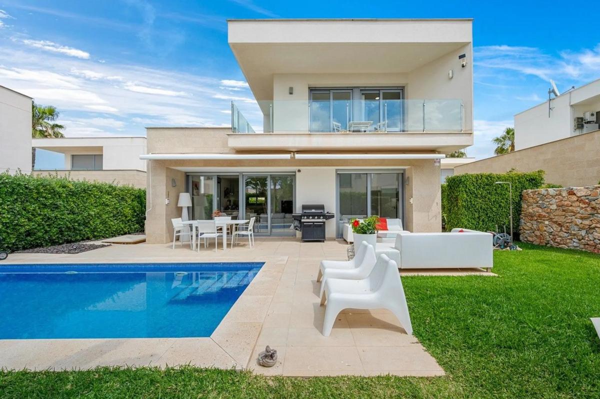 Venta de chalet independiente en Orihuela Ciudad, Orihuela
 photo 3