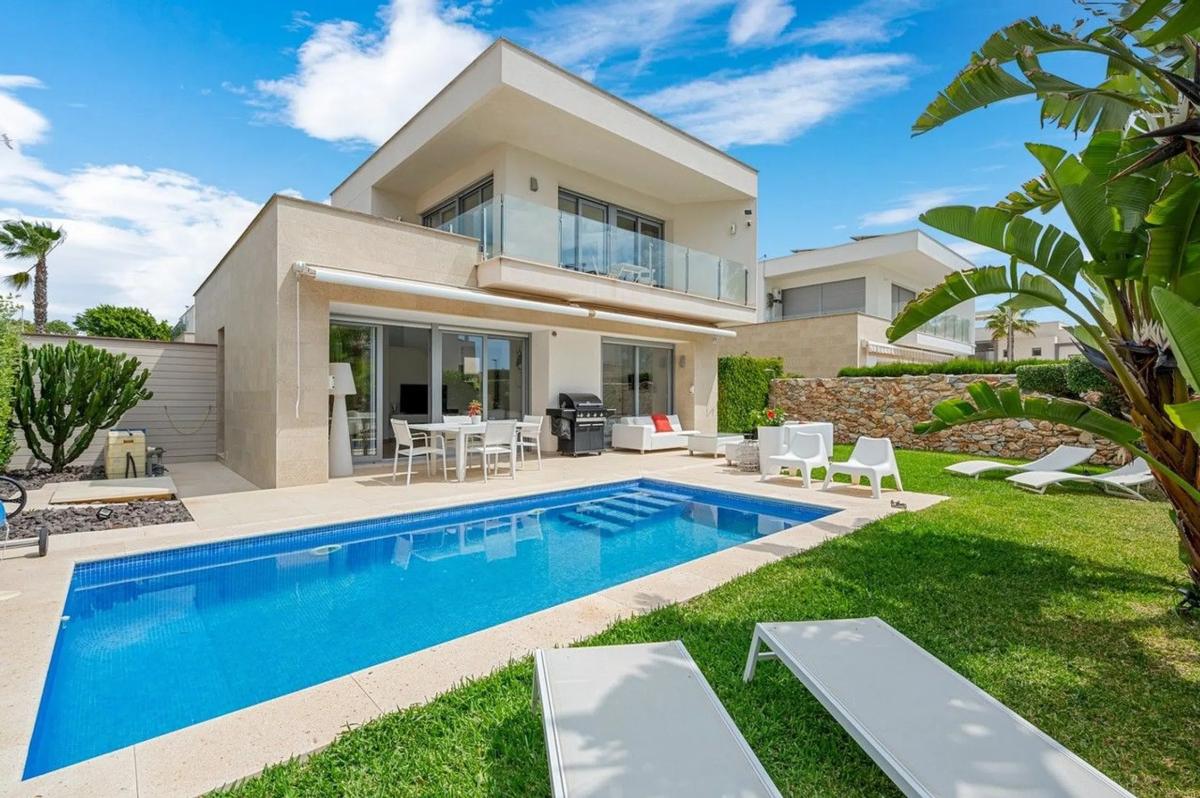 Venta de chalet independiente en Orihuela Ciudad, Orihuela
 photo 4