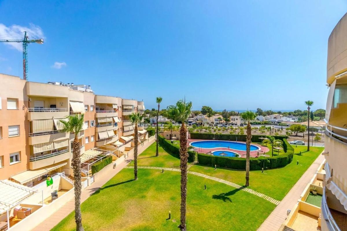 Sprzedaż mieszkania w Barrio Campoamor, Orihuela
photo 3