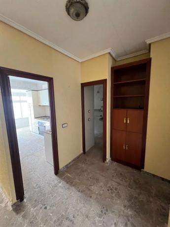 Sprzedaż mieszkania w Calle Bazan, 8, Torrevieja
photo 1