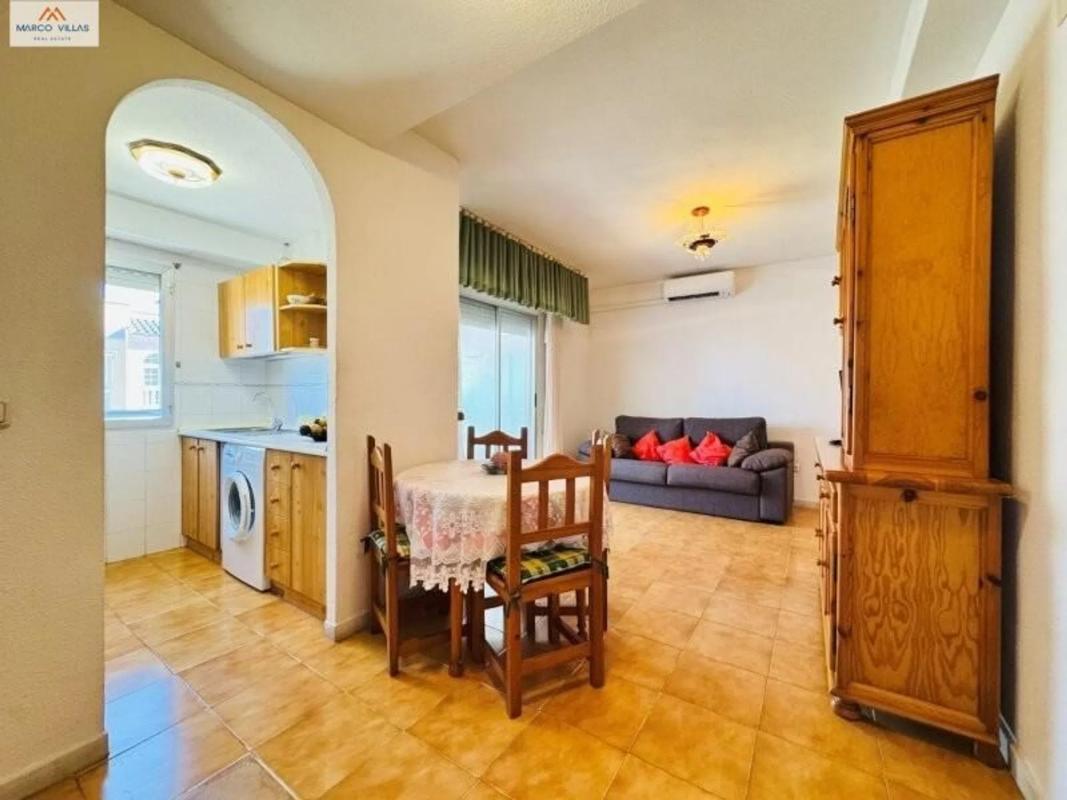 Продажа квартиры на Calle Emperadores, Торревьеха
photo 1
