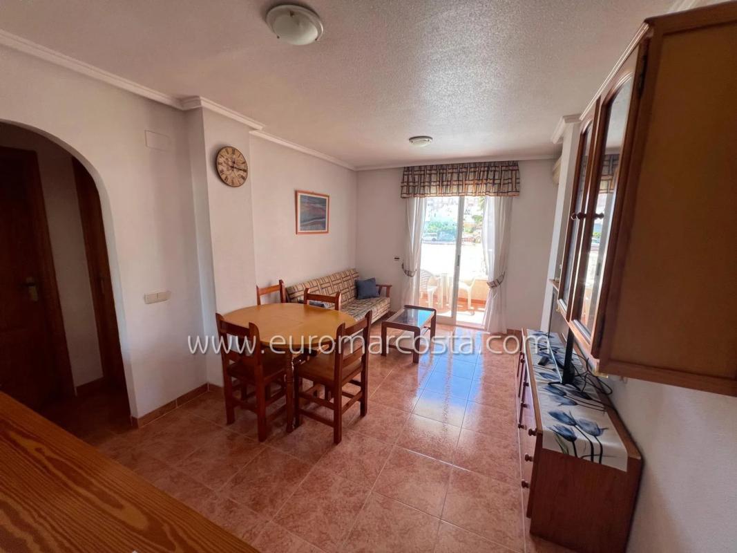 Venta de piso en Calle Joven Pura, Torrevieja
photo 1