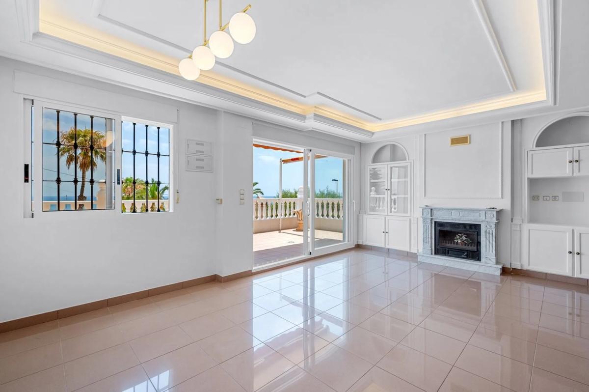 Properties for sale and rent in Spain photo 5