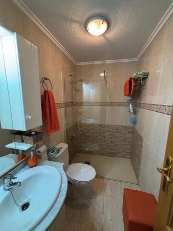 Venta de piso en CL FRAGATA, 1, Torrevieja
photo 1