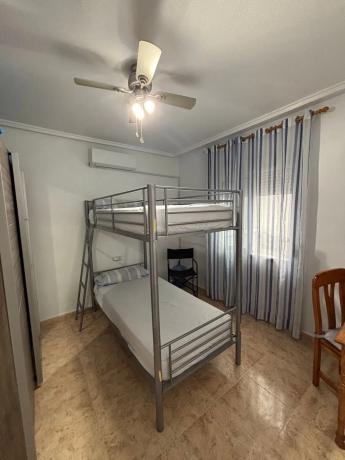 Venta de piso en CL FRAGATA, 1, Torrevieja
thumbnail 3